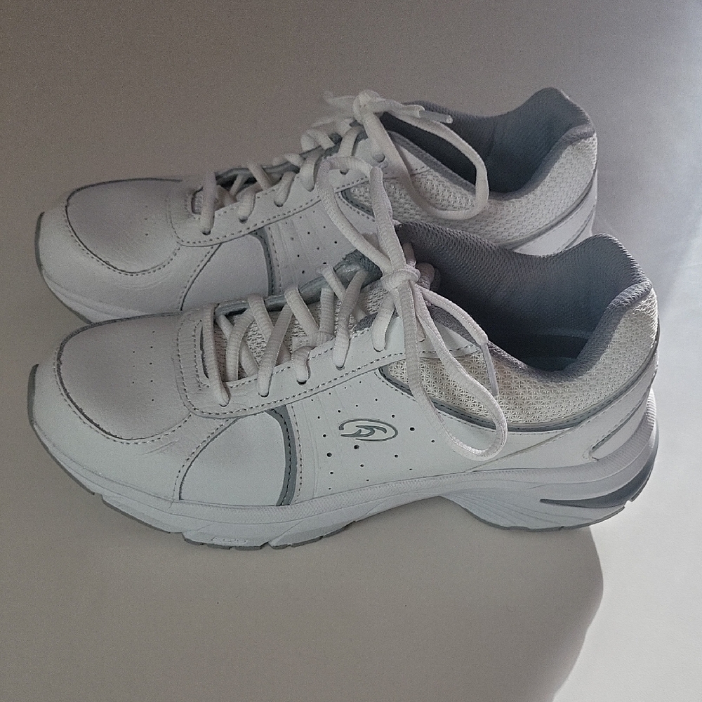 Dr. Scholl's White Gel Cushion Sneakers